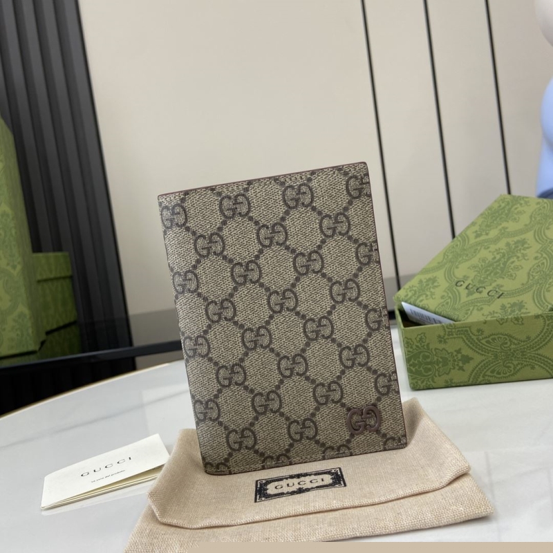 G*u*i wallets & purse